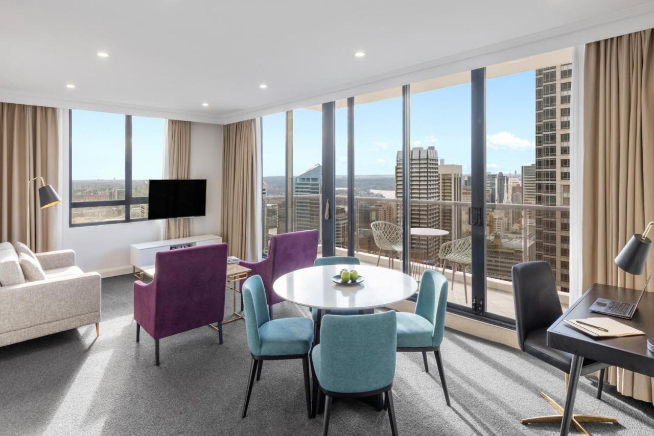 Meriton Suites Pitt Street, Sydney Eksteriør bilde The interior of a typical apartment