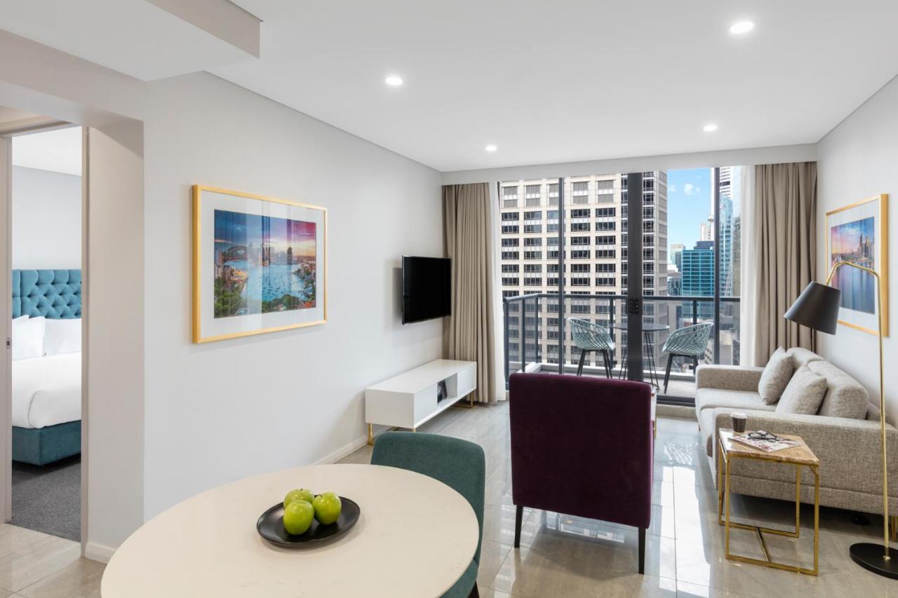 Meriton Suites Pitt Street, Sydney Eksteriør bilde A typical apartment interior