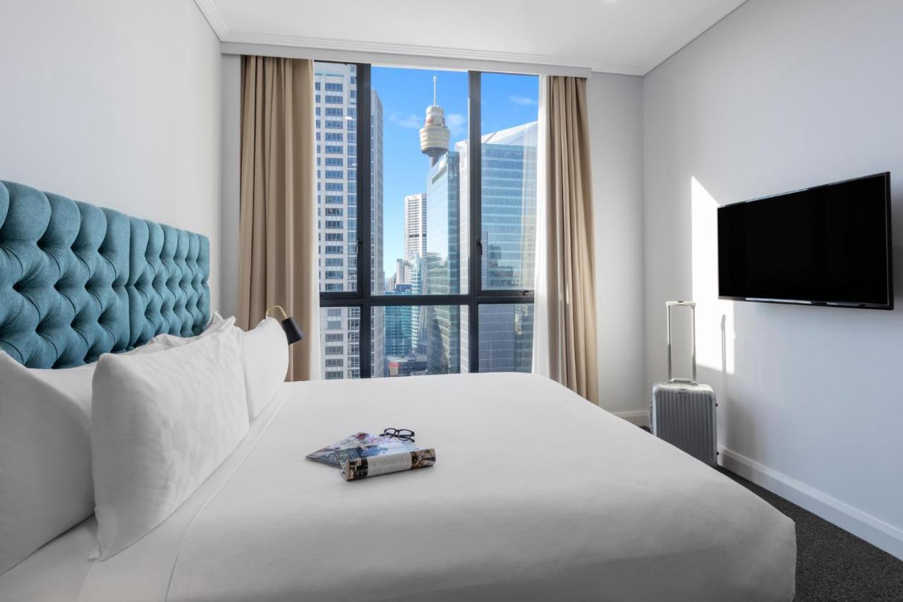 Meriton Suites Pitt Street, Sydney Eksteriør bilde A bedroom at the hotel